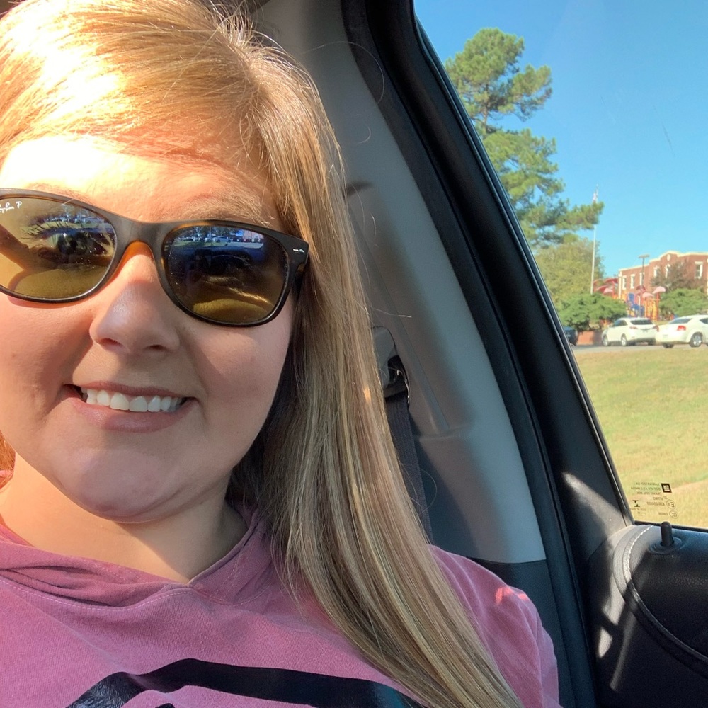 Meet your Posher, Katie